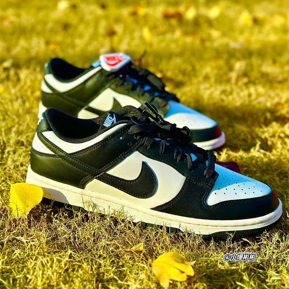 Nike Dunk Low Retro "Black and White “ - Picture 2 of 5